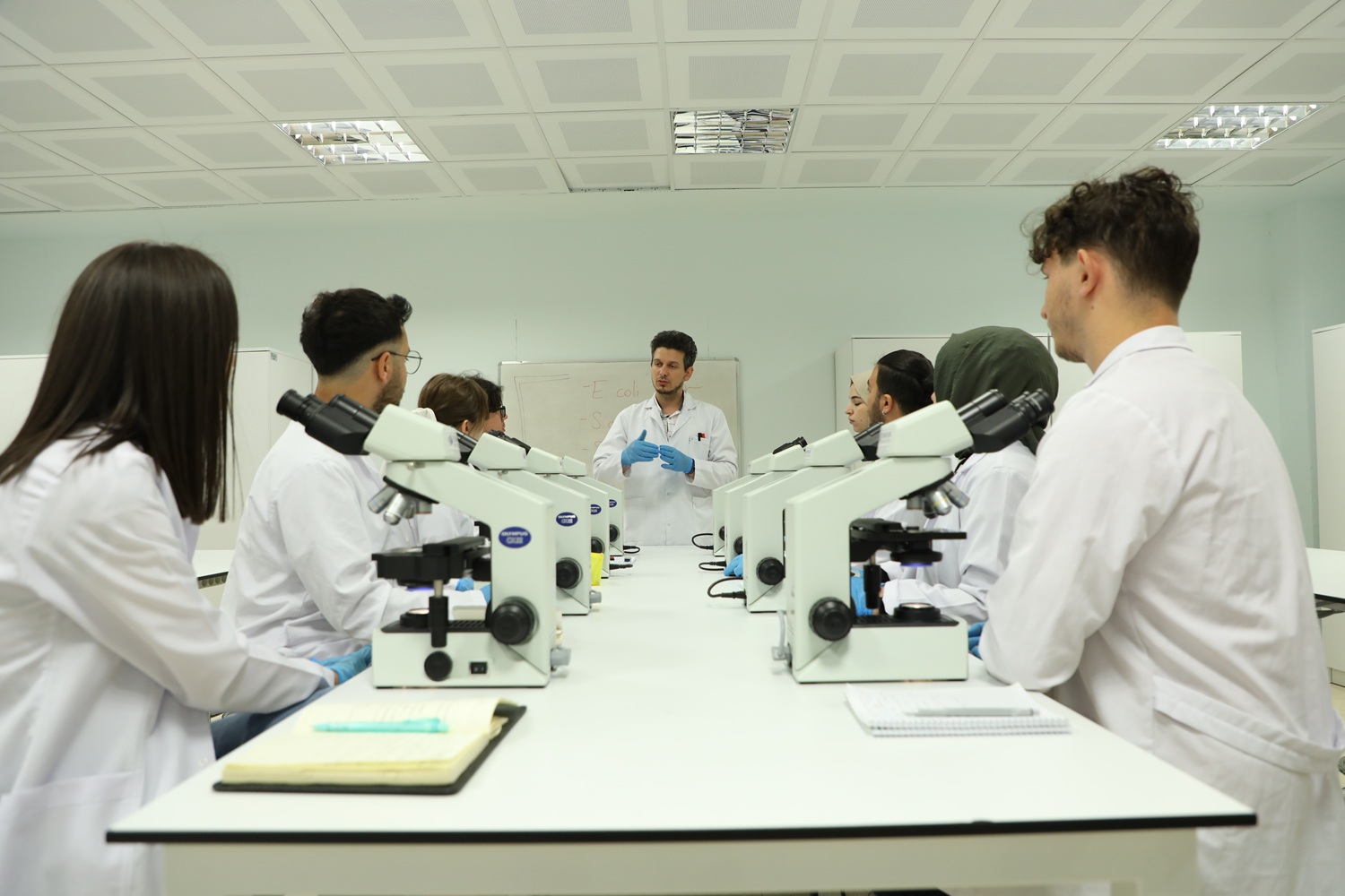BARÜ'lü öğrencilerin TÜBİTAK 2209 başarısı devam ediyor